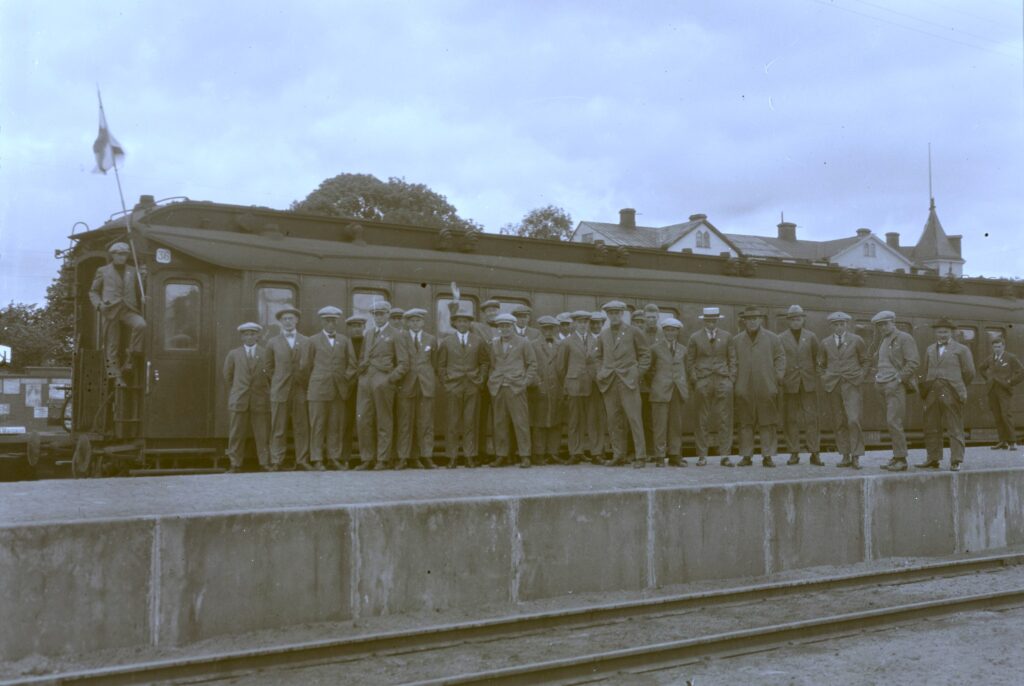 Suomen olympiajoukkue junamatkalla Pariisin kisoihin 1924